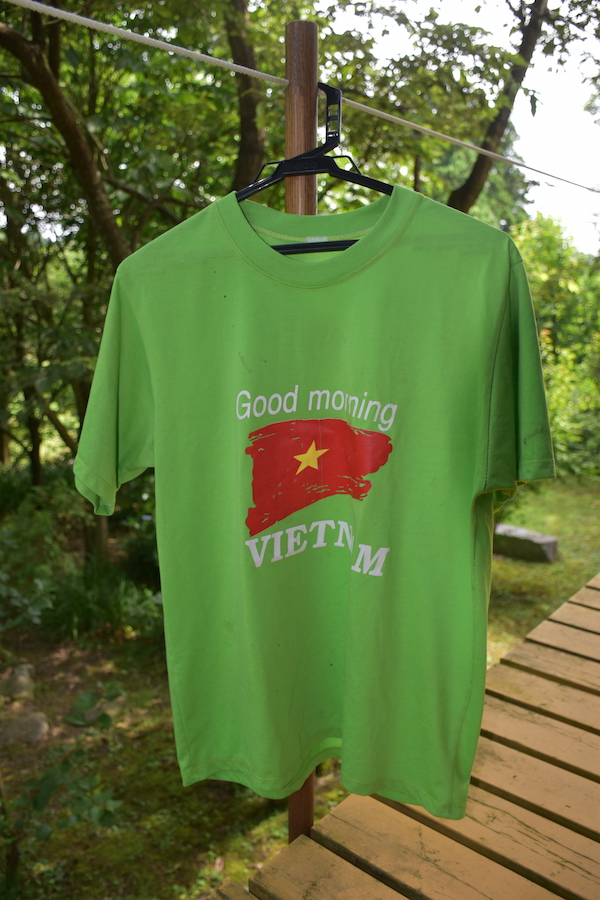 ベトナム製T シャツ